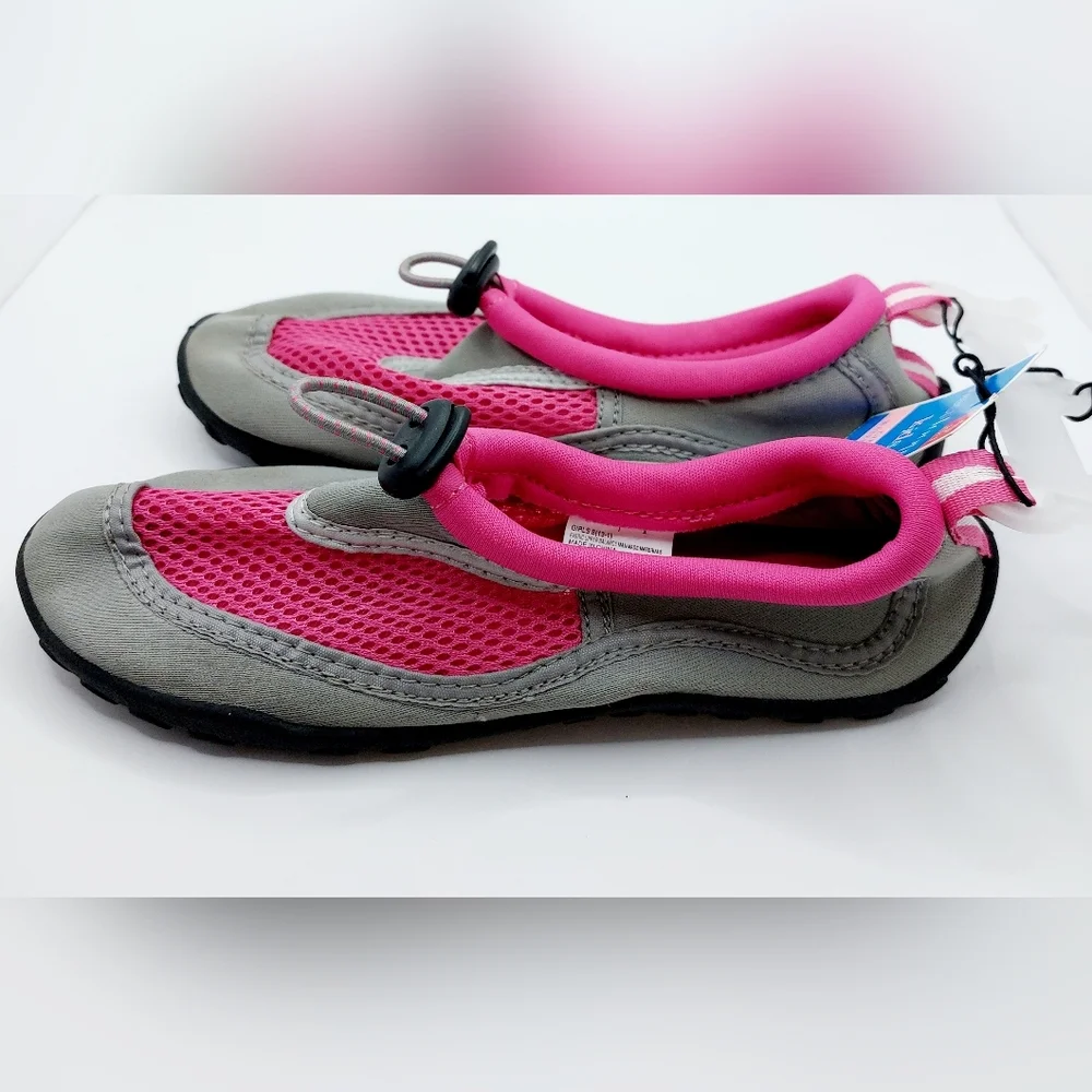 West Loop Girls Water‎ Shoes, Size 13/1 Gray/Pink